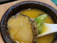 金汤小米煮鲜鲍-望乡楼上海菜(日月光店)