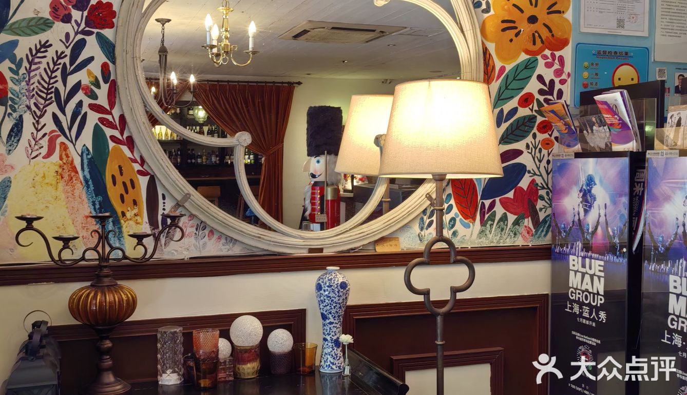 复古味十足的餐厅