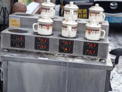 -白阿婆过油肉拌面·大盘鸡