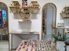 -肆兮眼镜·蔡司·徕卡战略合作店(大坪店)