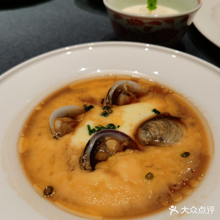 我果断下单带全家人去吃饭。毕竟人均300以上的餐厅