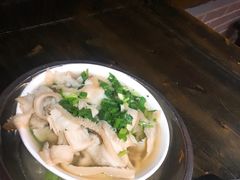 -乐山食古香跷脚牛肉
