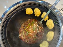 -哈尔滨烧烤·山河村铁锅炖(交大店)