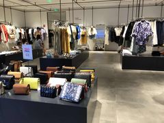 -URBAN REVIVO(荟聚中心店)