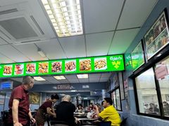 -黄亚华小食店(Jalan Alor)