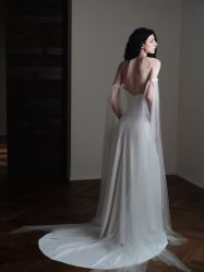 -艾米丽婚纱礼服