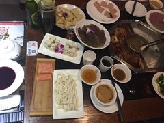-重庆德庄火锅(体育中心店)