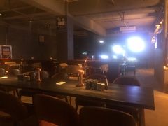 -弥庐酒吧KTV(庐山店)