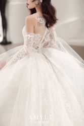 -艾米丽婚纱礼服