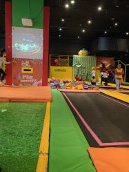 -蹦蹦跳跳(新奥购物中心店)