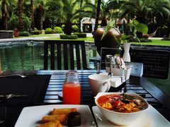 -三亚湾海居铂尔曼度假酒店