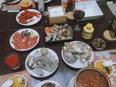 -朗丽兹自助餐厅