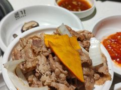 老白吾桑格-本家韩国烤肉(青岛万象城店)