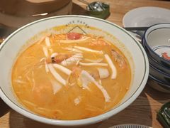 酸辣海鲜汤河粉-米纸越南小馆(金鹰世界店)