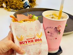 -Bánh Mì Huynh Hoa