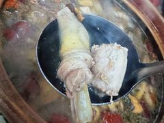 -威邵鸡煲(西华路总店)