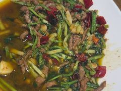 -黄泥岗·地道湖北菜(奥特莱斯店)