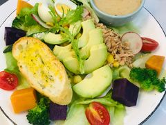 -丽莎沙拉轻食餐厅(国贸店)