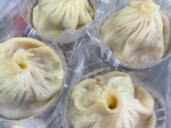 蟹黄汤包-苏亦铭馄饨店(凤凰西街店)