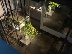 -穹六人间 people 6(岳阳路店)