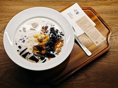 娟姗奶大满贯-RUXU入续鸳鸯糖水铺(万菱汇店)