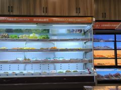 -哈尔滨小酒馆·鲜肉现穿自助烧烤(康新花园店)