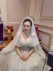 -红馆妆造(中央大街店)