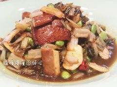 抱腌菜煸笋肉片-虎哥私房菜(馒头山店)