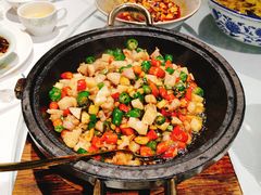 鲜椒石锅兔-山顶顶概念四川菜(黄埔大道店)