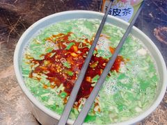 -臻老板牛肉面(光华路SOHO店)