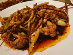 -臻鲜燕海鲜融合餐厅(金陵style店)