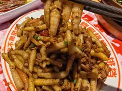 -威记烧嘢·南宁烧烤·超级生牛(绿地店)