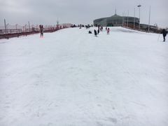 -浙东第一尖雪山欢乐谷