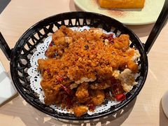 咸蛋黄牛蛙掌中宝-避风塘(宝山万达店)