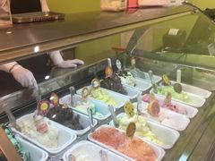 自助取餐区-柠檬车露(卖草地店)
