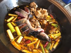 -忆乡情铁锅炖鱼饭店(延庆店)