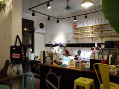 -怪兽咖啡 Monster Cafe