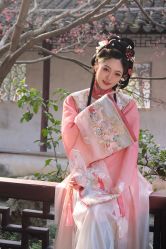 -一揽芳华汉服旗袍体验馆(拙政园店)