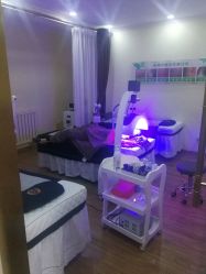 -苗方清颜痘肌研究所