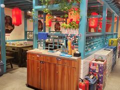 -宽板凳老灶火锅(台湾街店)