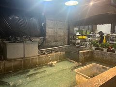 -鱼窝棚柴火铁锅炖(富山屯店)