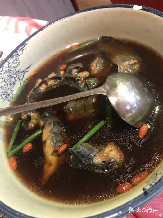 星龙海鲜酒炖河鳗图片