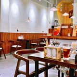 米血蘸上酱料 微微辣 入口不粘牙 好吃