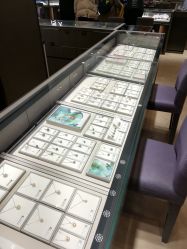 -周大福CHOW TAI FOOK(宝山苏宁易购店)