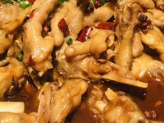 鸡爪煲-胖哥俩肉蟹煲(湖滨银泰in77店)