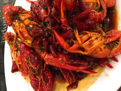 -扒虾小妹儿麻辣海鲜(宏图街店)