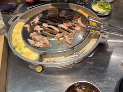 -哈哈碳都·牛肋条无限自助烤肉(台江万达店)