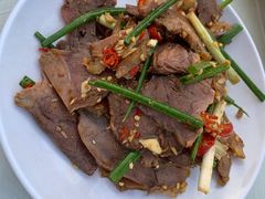 -兔行天下-鸿鹤鲜锅兔(中海国际店)