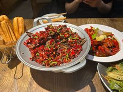 -叶派龙虾•招牌香辣蟹·海鲜(中海国际店)