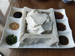 -95号酱骨·一块豆腐(展春园西路店)